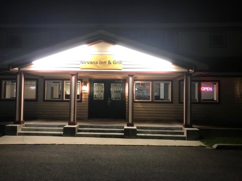 涅盘自炊烧烤旅馆(Nirvana Inn & Grill)