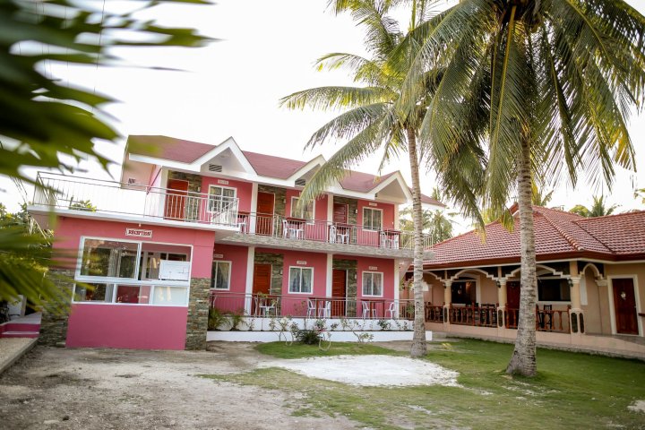 宿务鲁兹敏BH粉色小屋旅馆(Luzmin BH Cebu - Pink House)