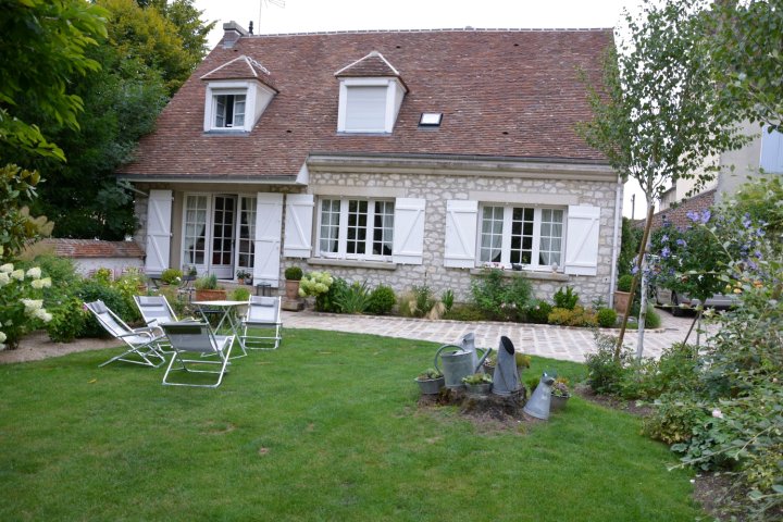 克洛斯普罗万旅馆酒店(Chambre d'hotes Le Clos de Provins)