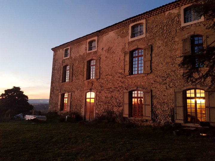 巴斯提德阿德雷赫酒店(La Bastide de l'Adrech)