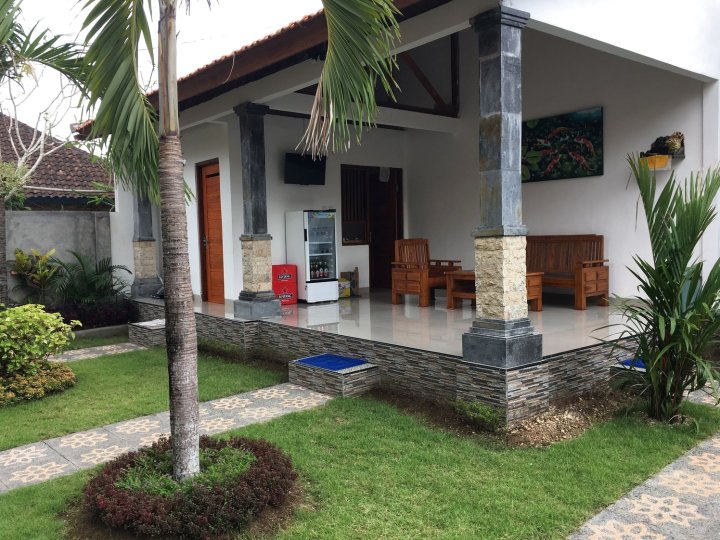 巴厘米科平房酒店(Miko Bali Bungalow)