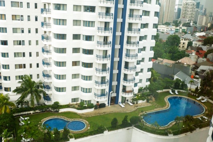 经典皇家公园开放式公寓酒店 - 近苏迪曼(Classic Studio Park Royale Apartment Near Sudirman)