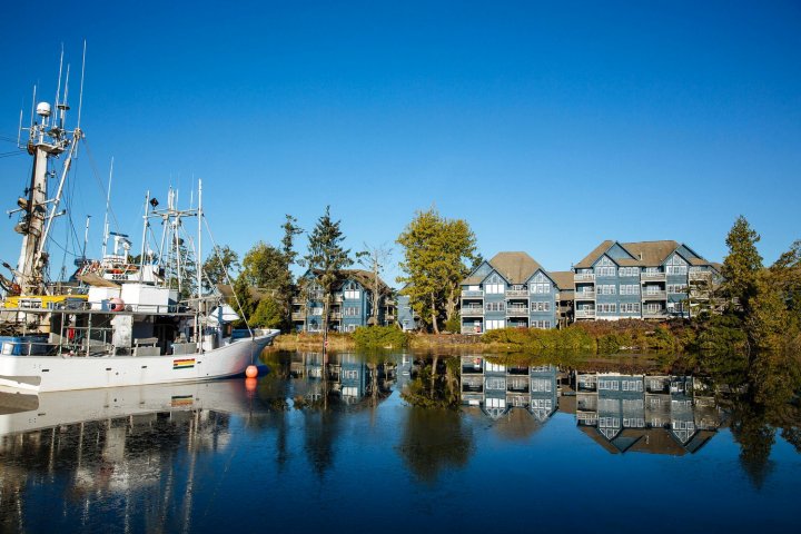 恩巴克尤克卢利特酒店(Embarc Ucluelet)