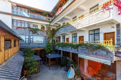 大理桃源临海月客栈