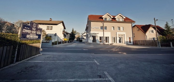 巴吉特马里博尔酒店(Hotel Bajt Maribor)