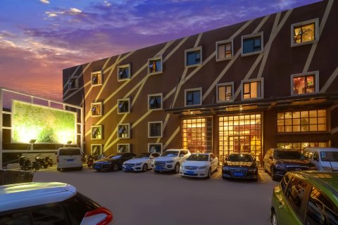 茉莉花开商务酒店(阜阳市中心师范学院店)