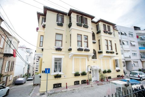 萨里柯纳商务酒店(Sari Konak Business Hotel)