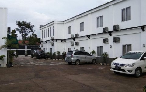 展玉查拉卡酒店(Charaka Hotel Cianjur)