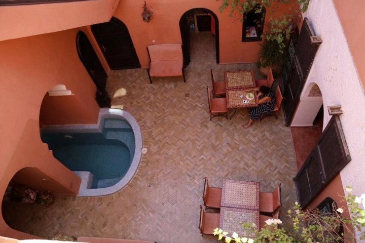 里亚德丽柏广场马拉喀什旅馆(Riad La Perle de Marrakech)