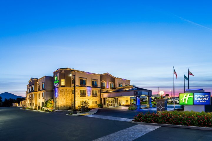 圣荷西-摩根山智选假日酒店(Holiday Inn Express Hotel & Suites San Jose-Morgan Hill, an IHG Hotel)