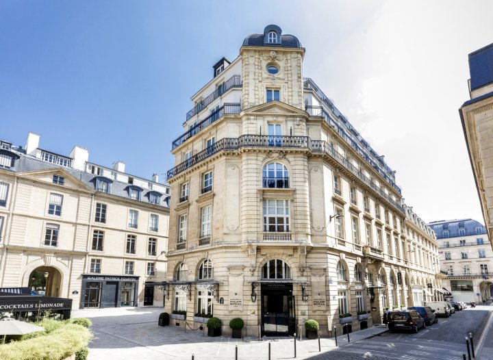 皇宫大酒店(Grand Hôtel du Palais Royal)