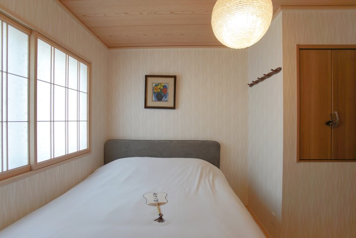 市中心心斋桥Hanatabikokusai民宿(Downtown Shinsaibashi Hanatabikokusai Homestay)