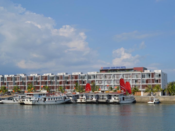 Seaside Tuần Châu Hotel