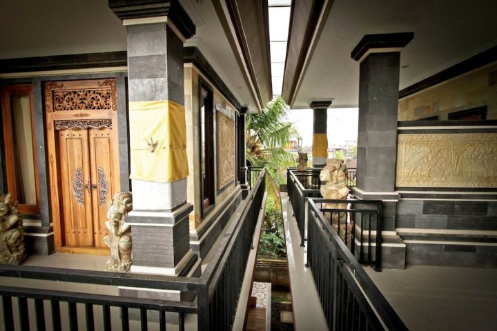 亚汪巴厘之家酒店(Awan Bali House)