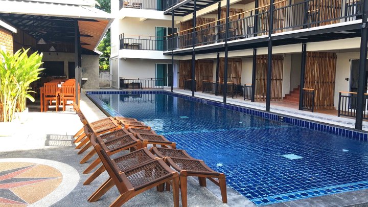 清迈青葙酒店(Celosia Chiang Mai)