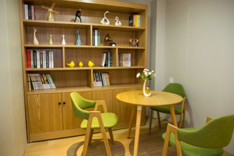 泊雅酒店(呼和浩特海亮广场中山路地铁站店)