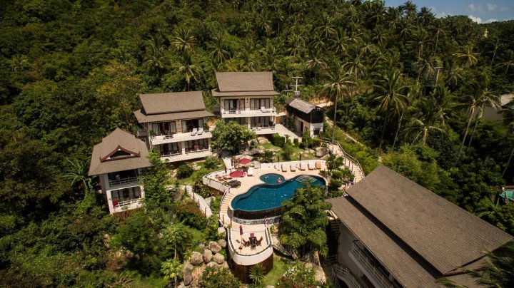 帕岸岛公寓(Koh Phangan Pavilions Serviced Apartments)