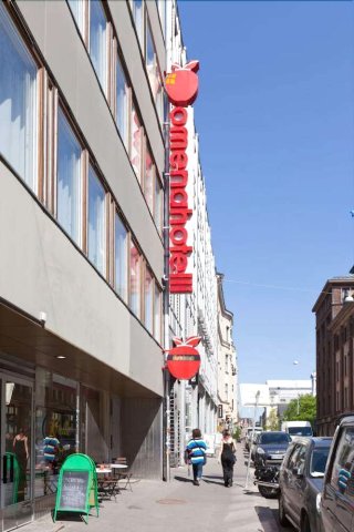 赫尔辛基隆洛丁街欧美纳酒店(Omena Hotel Helsinki Lönnrotinkatu)