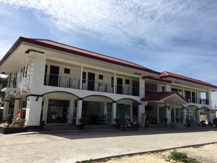 邦劳村苑 - 旅居酒店(Panglao Village Court - Residence Inn)
