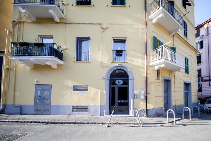 乐5渔村斯佩西亚旅馆(Le 5 Terre La Spezia)