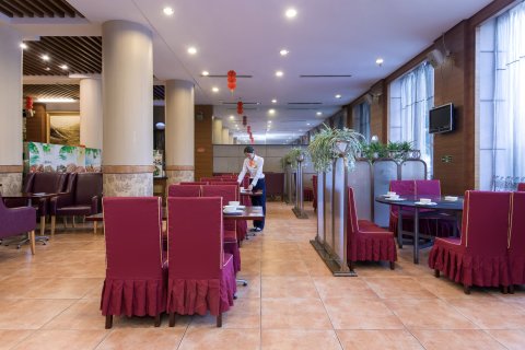 维也纳国际酒店(襄阳万达广场火车站店)