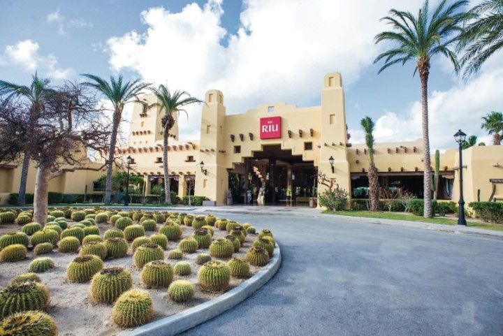 圣塔菲全包酒店(Riu Santa Fe All Inclusive)