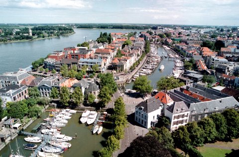 普斯缇里翁多德雷赫特酒店(Postillion Hotel Dordrecht)
