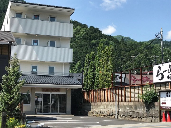 梵天胶囊旅馆-3(Hotel Famitec Nikko Ekimae-3)