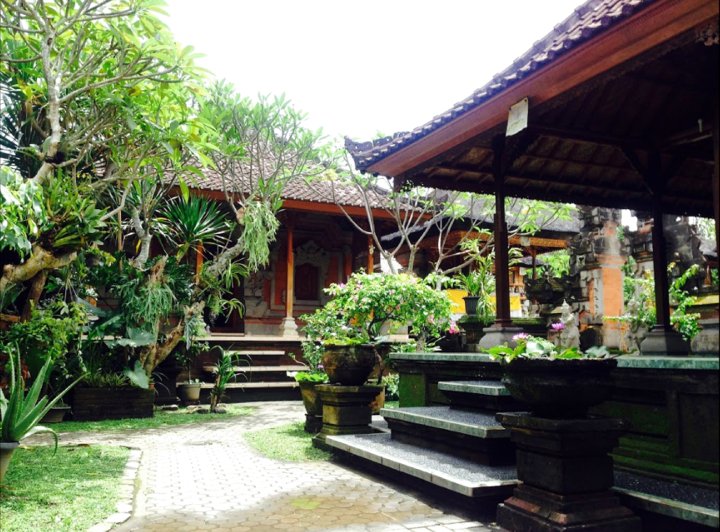 乌布维纳住宿加早餐民宿(Wina Ubud B&B)