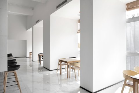 趣屋travel电竞酒店(观音桥龙湖新壹街店)