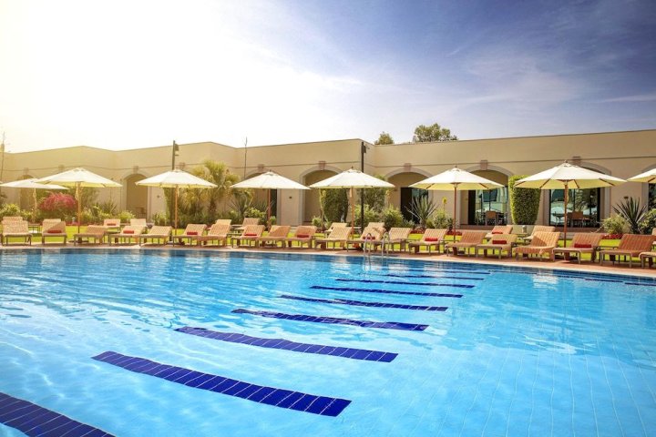 罗塔纳艾恩酒店(Al Ain Rotana)