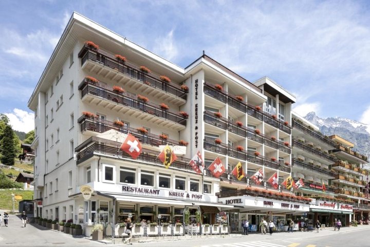 寇里祖酒店及邮局(Hotel Kreuz & Post)
