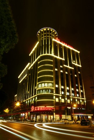 上海红露圆邮轮码头酒店