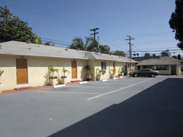 托匹克汽车旅馆(Tropico Motel)