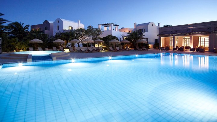 9缪斯圣托里尼度假酒店(9 Muses Santorini Resort)