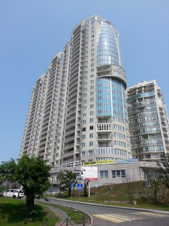 阿兹姆金角湾海景公寓(Azimut Apartment with Views of The Golden Bridge)