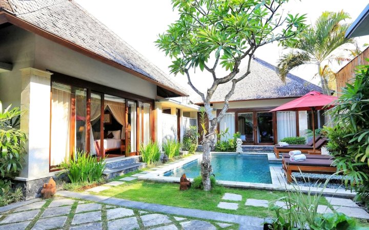 巴厘岛赛亚斯套房酒店(The Sanyas Suite Bali)