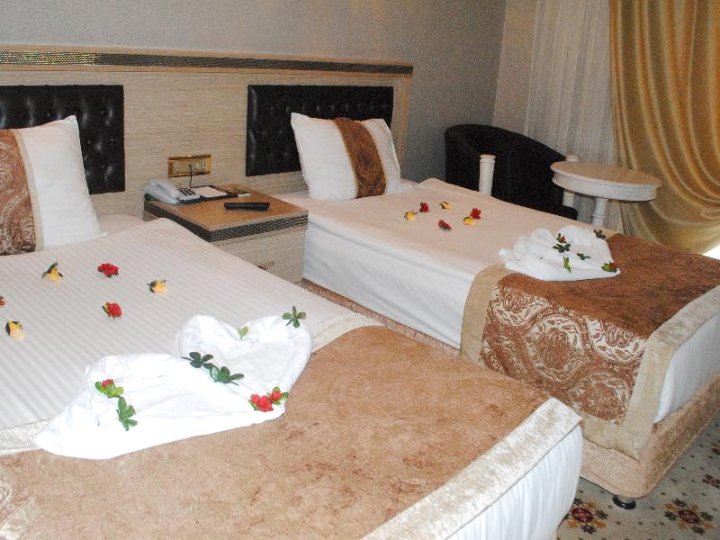 马尔马拉酒店(Marmaray Hotel)