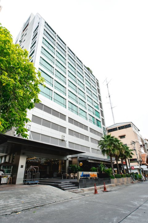 曼谷阿德菲套房酒店(Adelphi Suites Bangkok)