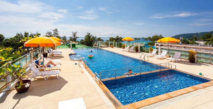 普吉岛鲍曼卡萨酒店(Bauman Casa Hotel Phuket)