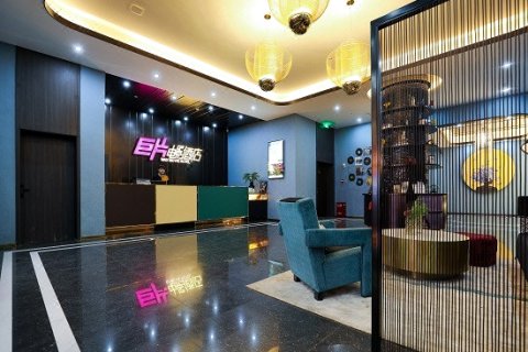 巨片电影酒店(平阳鳌江新河南路店)