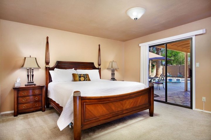 雷德菲尔 4 居斯科茨代尔酒店(Redfield - 4 Bedroom Home - Scottsdale)