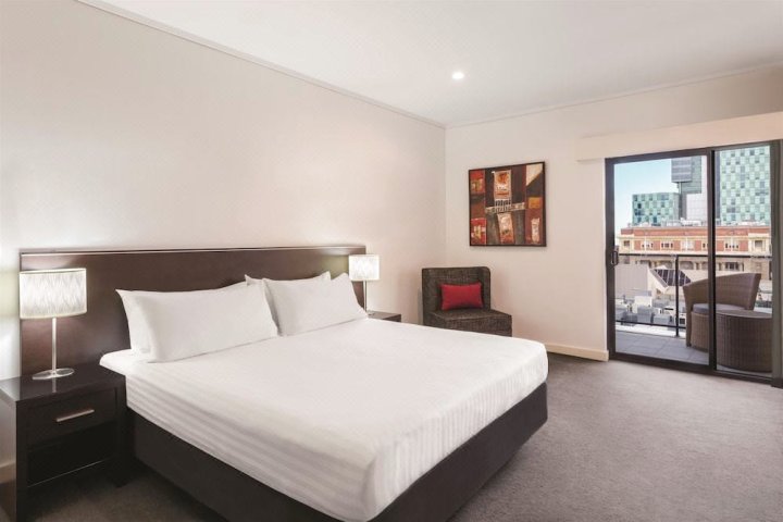 珀斯巴拉克广场阿迪纳公寓式酒店(Adina Apartment Hotel Perth Barrack Plaza)