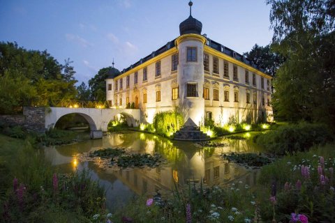 特博西兹城堡酒店(Chateau Třebešice)