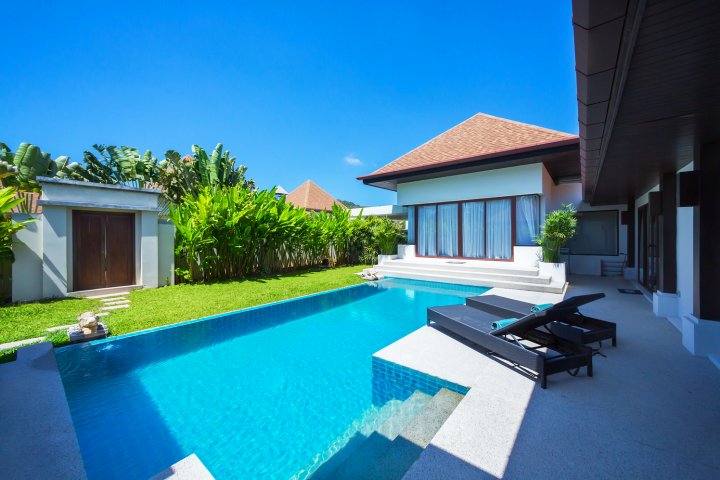 热带风光阿如赫别墅：玛瑙风格奈汉海滩(Villa Aruhe | 2 Bedroom Private Pool Villa in Popular Onyx Villas | 3 Min to Naiharn Beach)