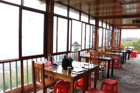 龙脊梯田阅阳楼尚品居(金佛顶缆车观景点店)