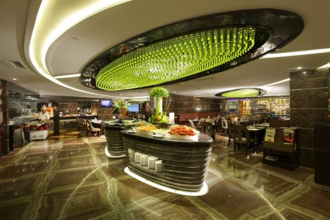 珠海来魅力假日酒店(拱北口岸高铁站店)