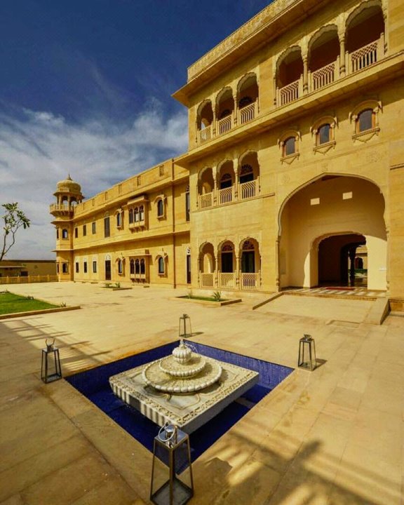 贾沙考特酒店(Hotel Jaisalkot)