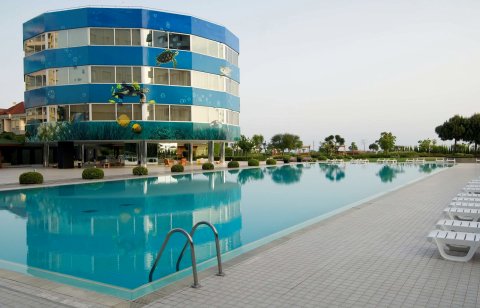 马尔马拉安塔利亚酒店(The Marmara Antalya)