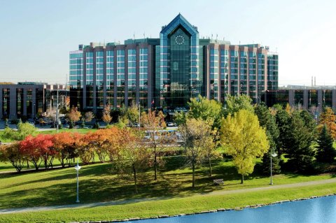 多伦多万锦市希尔顿温泉套房酒店(Hilton Suites Toronto-Markham Conference Centre & Spa)